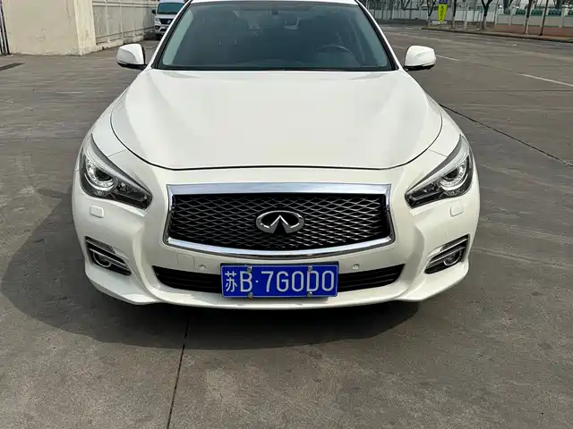 INFINITI  Q50L 2017