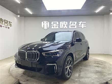 宝马X5 2022款 xDrive 40Li M运动套装