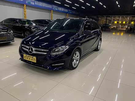 奔驰B级 2017款 B 200 动感型
