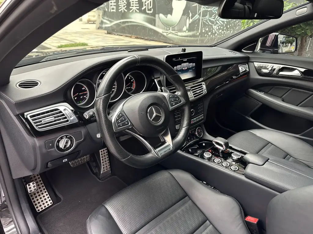 MERCEDES-BENZ  CLS AMG