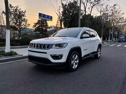 指南者 2017款 200T 自动家享版