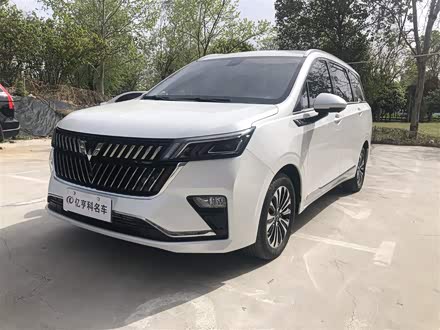 五菱佳辰 2022款 1.5T CVT尊享旗舰型