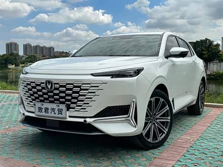 长安UNI-K 2021款 2.0T 尊贵型