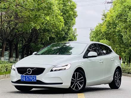 沃尔沃V40 2018款 T3 智逸版