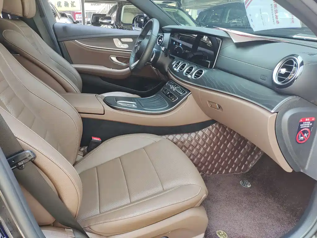 MERCEDES-BENZ E CLASS