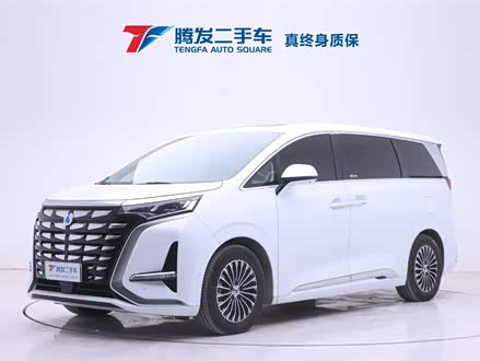 腾势D9 2022款 DM-i 970 四驱旗舰型