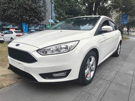 福克斯 2017款 两厢 1.6L 自动舒适型智行版