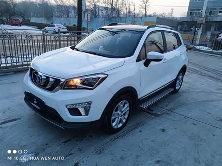 长安CS15 2016款 1.5L 自动时尚版