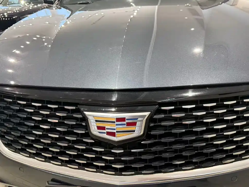 CADILLAC CT4