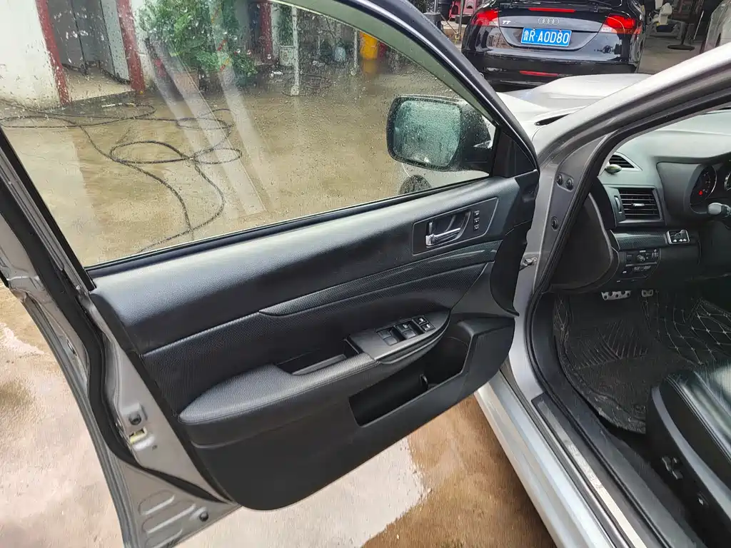 Subaru Legacy 2.5GT Luxury Navigation Edition, фото 21