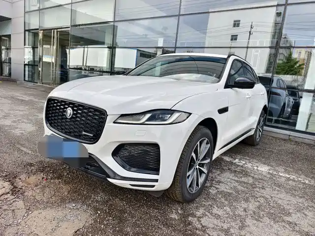 JAGUAR  F PACE 2024