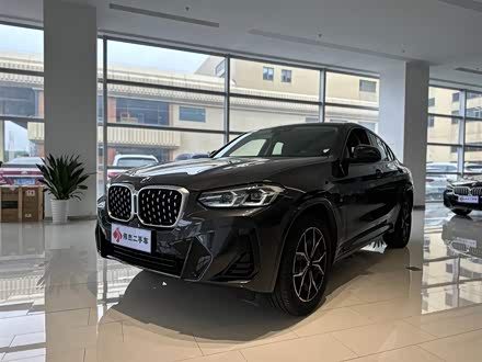 宝马X4 2022款 xDrive 25i M运动套装