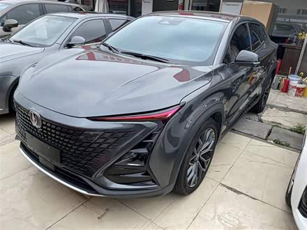 长安UNI-T 2022款 1.5T 尊贵型