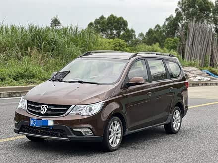 宝骏730 2016款 1.5L 手动舒适型 7座 国V