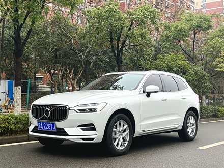 沃尔沃XC60 2020款 T5 四驱智逸豪华版