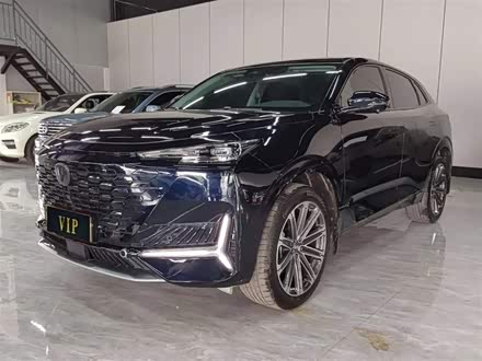 长安UNI-K 2021款 2.0T 全轮驱动尊贵型