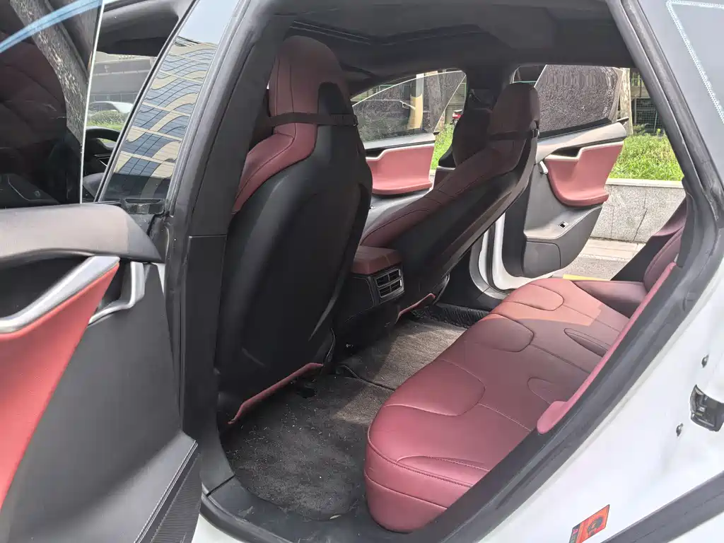 Tesla Model S 2015 Model S 70D