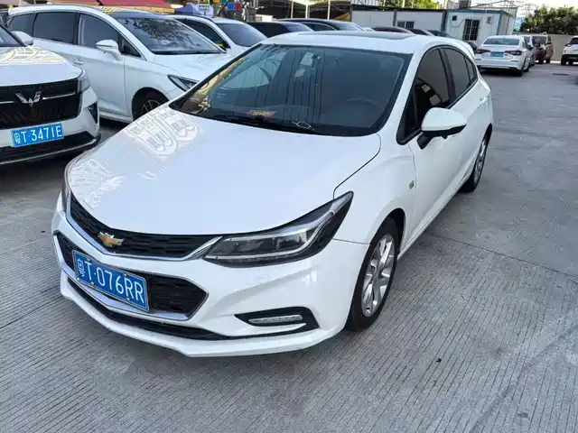 CHEVROLET CRUZE