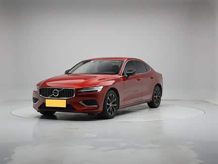 沃尔沃S60 2020款 T4 智逸豪华版