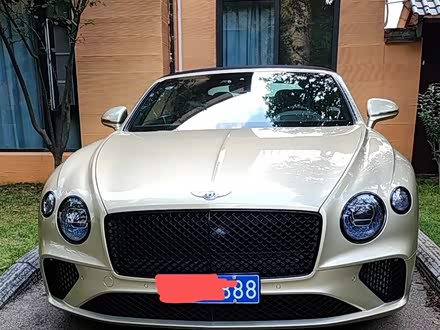 欧陆 2022款 4.0T GT V8 Mulliner 敞篷版