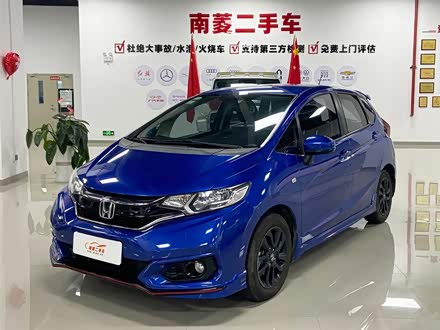 飞度 2018款 1.5L CVT潮跑版