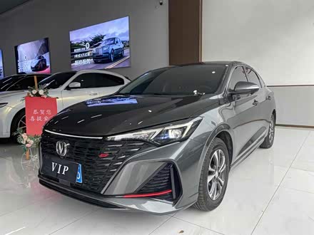 逸动 2022款 PLUS 蓝鲸NE 1.4T GDI DCT尊贵版