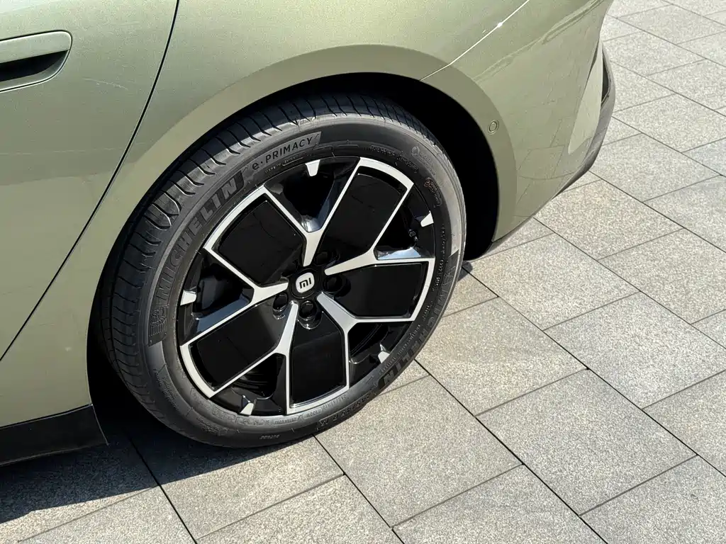 XIAOMI CAR XIAOMI SU7