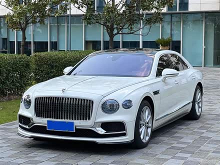 飞驰 2021款 4.0T V8 标准版