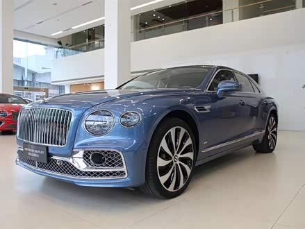 飞驰 2022款 4.0T V8 标准版