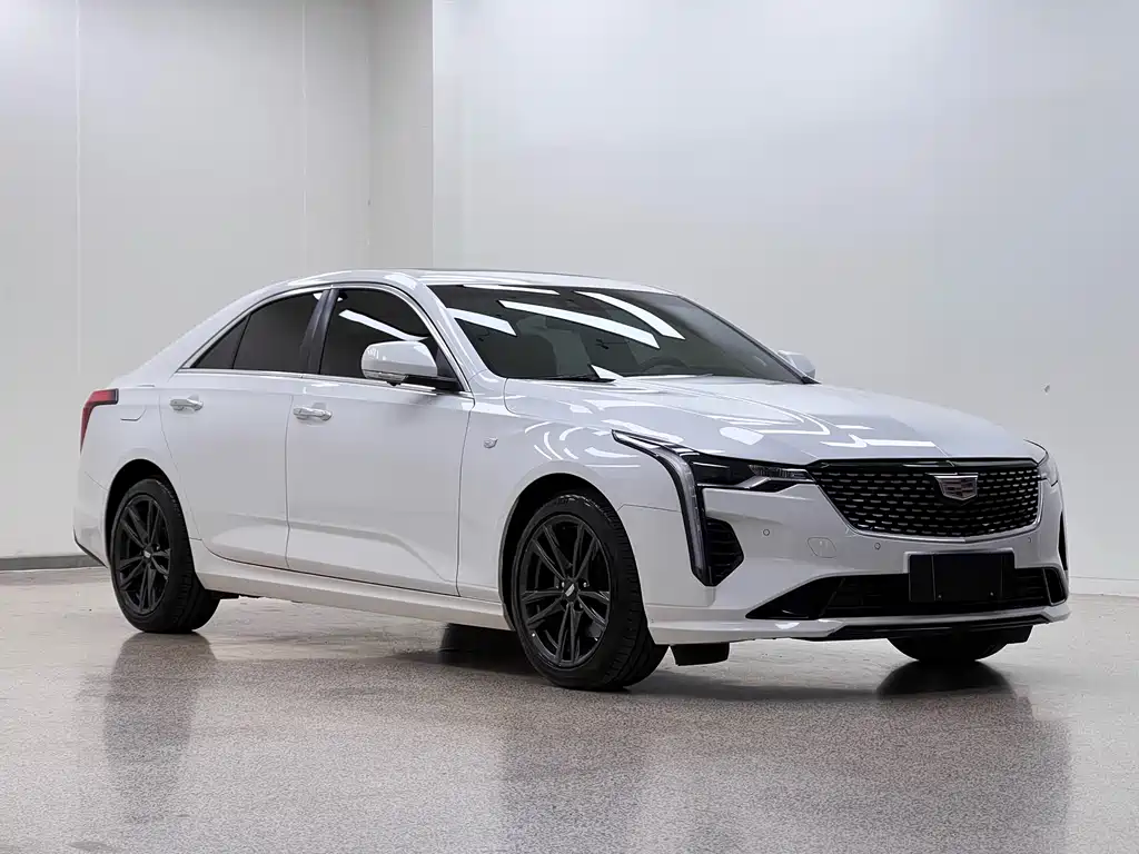CADILLAC CT4