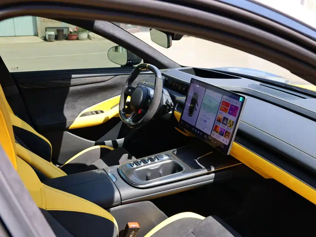 XIAOMI CAR XIAOMI SU7 ULTRA