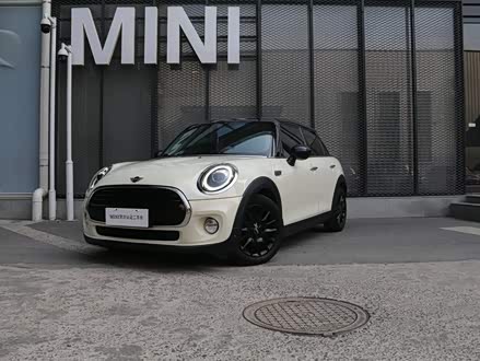 MINI 2018款 1.5T COOPER 经典派 五门版
