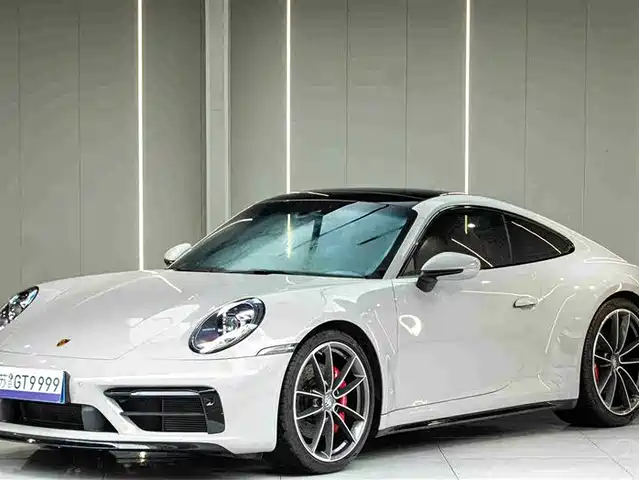 PORSCHE  911 2022