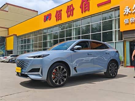 长安UNI-K 智电iDD 2022款 蓝鲸iDD 130km 1.5T 尊贵型