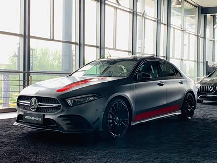 奔驰A级AMG 2021款 AMG A 35 L 4MATIC 炽夜特别版