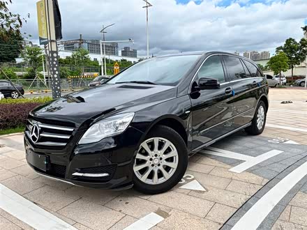 奔驰R级 2017款 R 320 4MATIC 商务型臻藏版