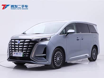 腾势D9 2022款 DM-i 970 四驱旗舰型