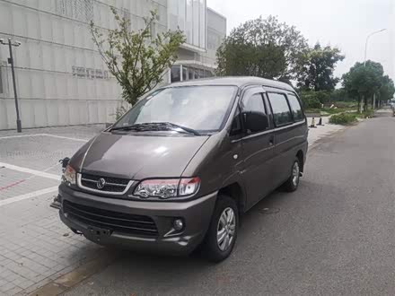 菱智 2013款 V3 1.5L 7座标准型II