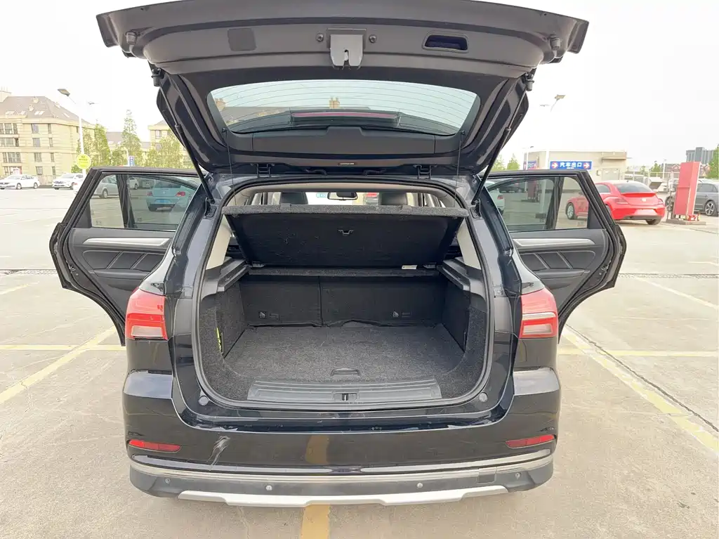 ROEWE RX5 NEW ENERGY