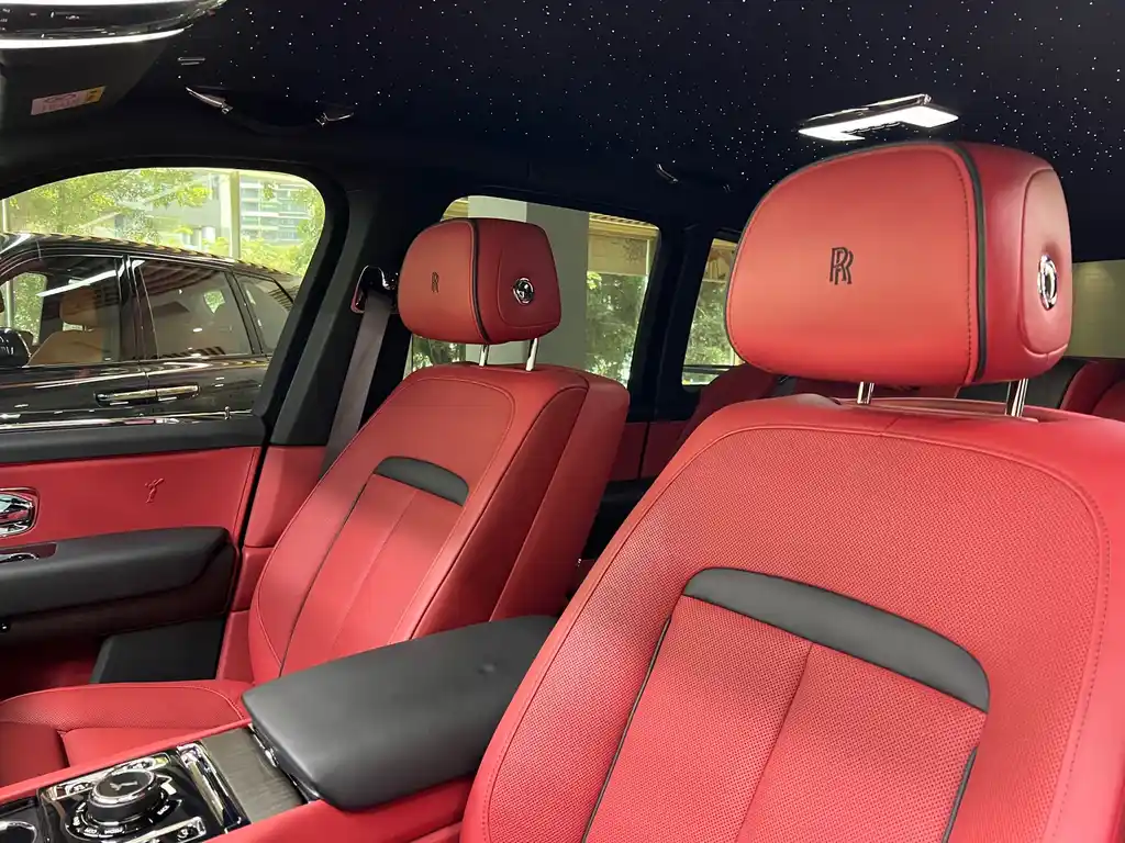 ROLLS-ROYCE CULLINAN