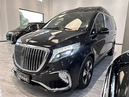 奔驰V级 2021款 V 260 L 长轴距尊贵版
