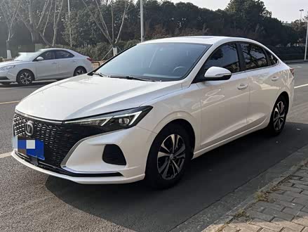 逸动 2021款 PLUS 1.6L GDI CVT精英型