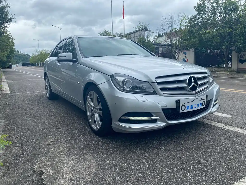 Mercedes-Benz C-Class C 2011 C 200 CGI Fashion