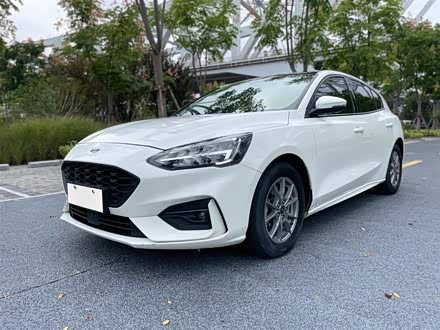 福克斯 2021款 两厢 EcoBoost 180 自动锋潮型