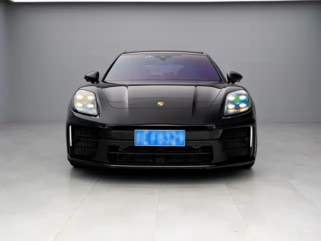 PORSCHE PANAMERA 2024