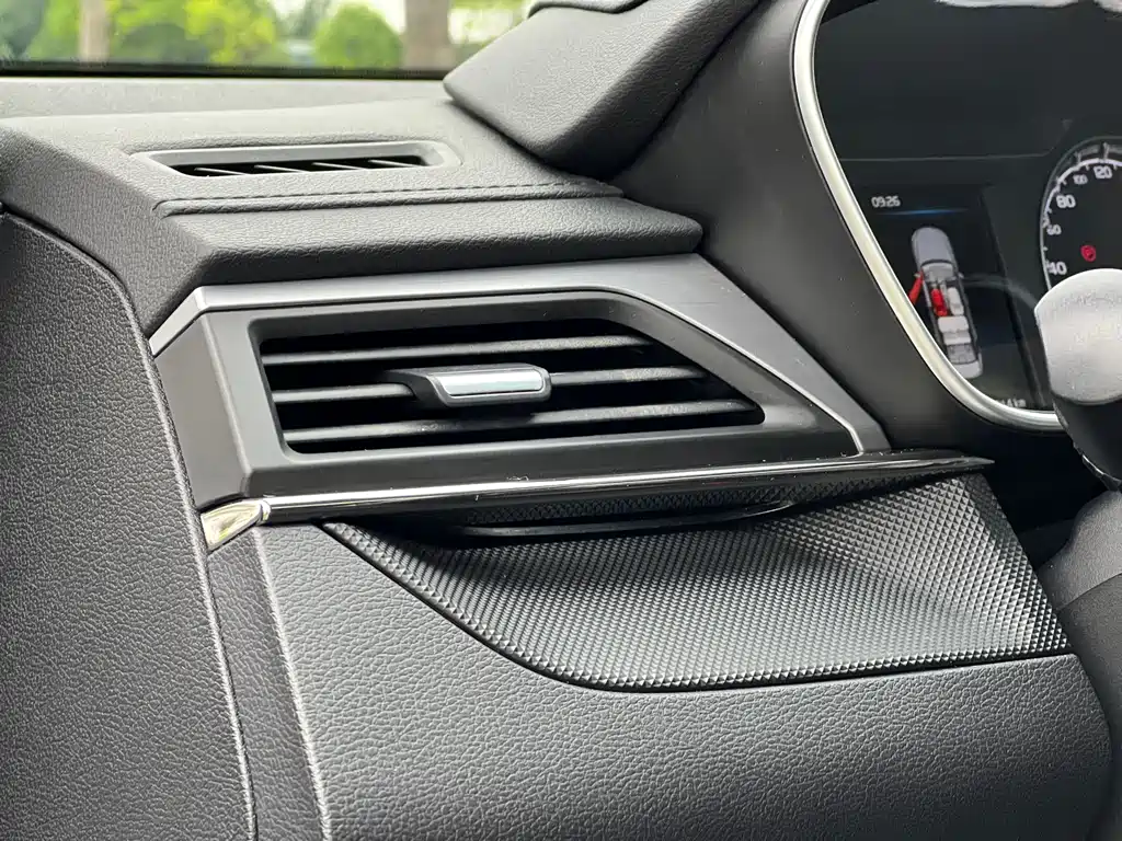 GEELY AUTOMOBILE BINRUI