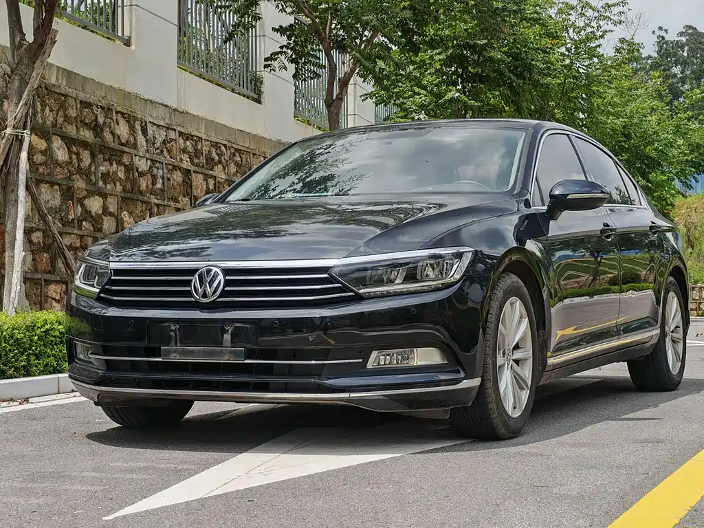 Купить Volkswagen Magotan