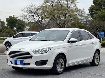 福睿斯 2017款 改款 1.5L 自动舒适型