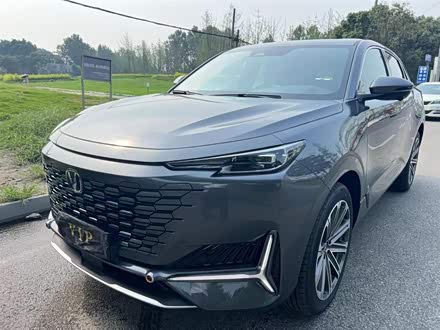 长安UNI-K 2023款 2.0T 两驱悦领型