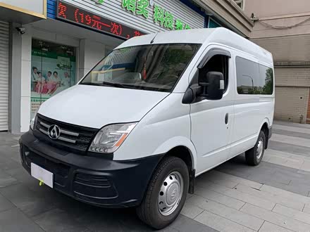 上汽大通MAXUS V80 2015款 2.5T 商旅版短轴中顶